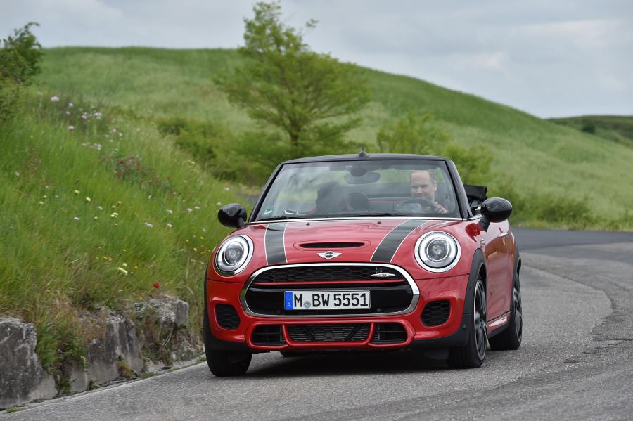  Mini Cooper S JCW Cabrio 2016 года  (фото 101 из 104)